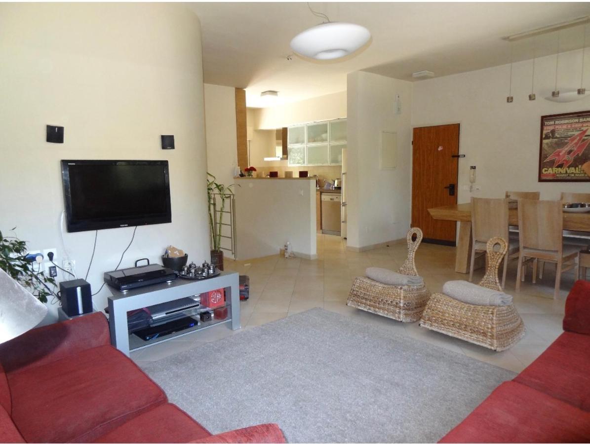 1 Or 2 Rooms With Breakfast And Parking Jerusalém Exterior foto